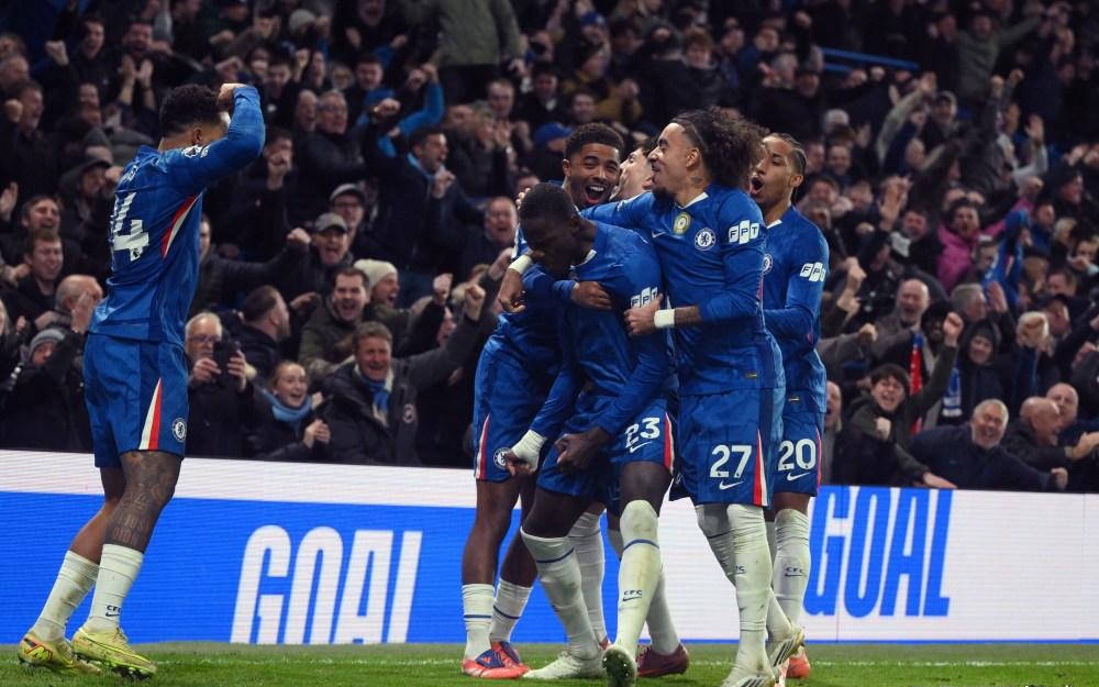 球迷：这球把我看乐了（球迷直呼：这球让我笑出声）