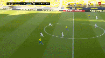 快船队史仅2人多次砍下单场50分：哈登和鲍勃·麦卡杜（快船史上多次砍下50分的唯二球员：哈登与鲍勃·麦卡杜）