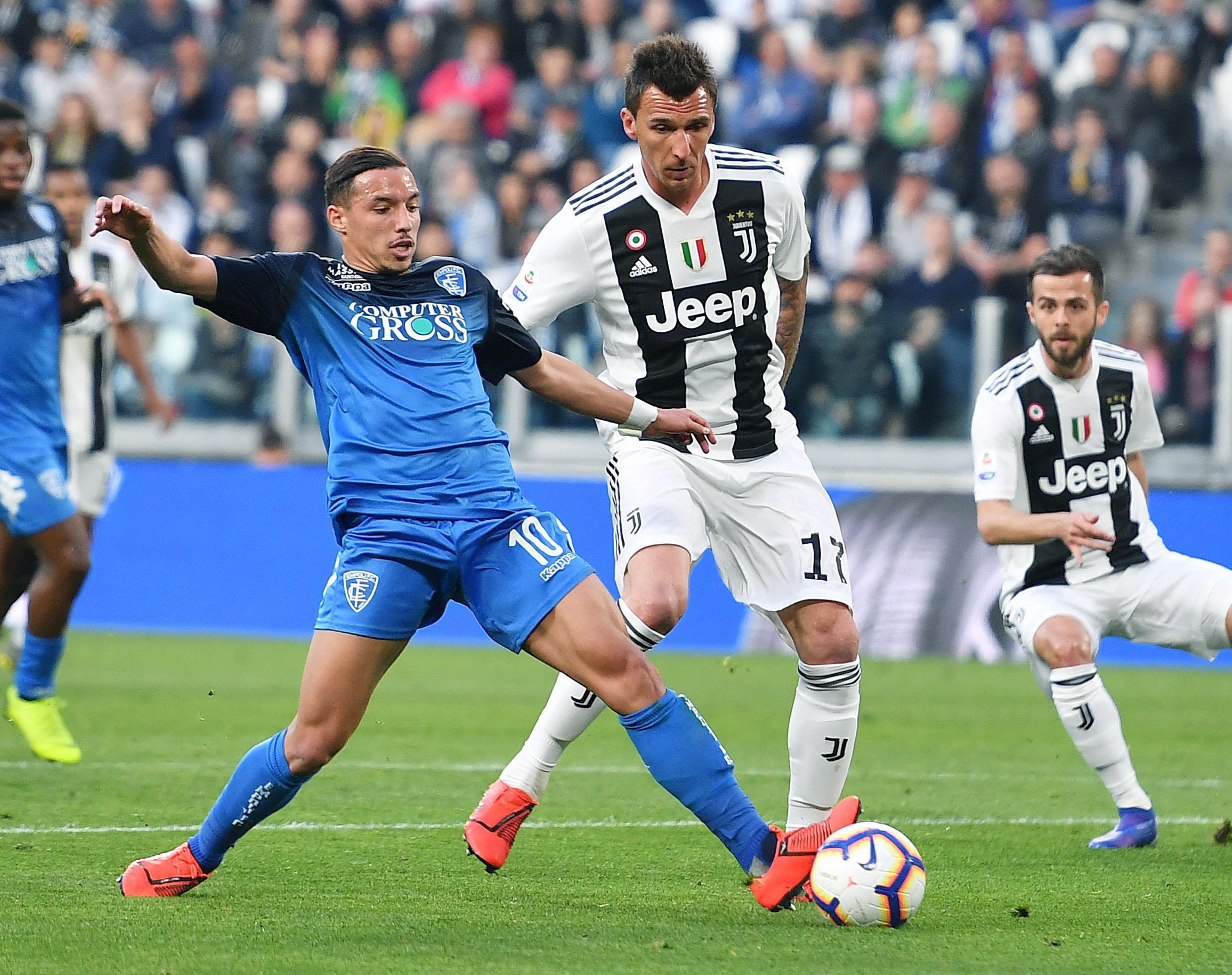 英超：阿森纳主场3-1大胜莱斯特城（英超：阿森纳主场3比1力克莱斯特城）