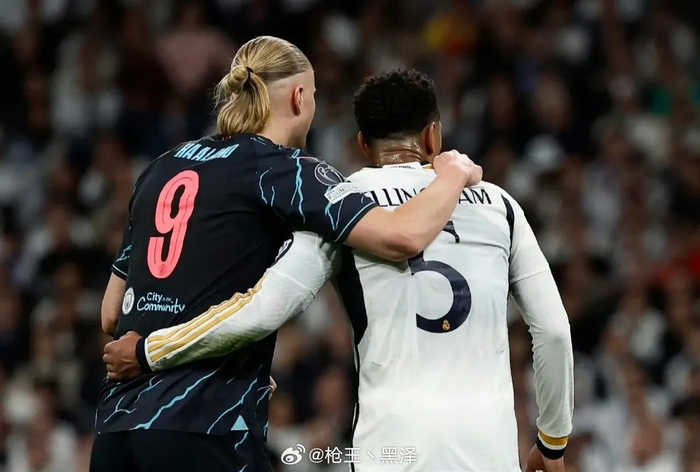 意媒：为避免球迷干扰，斯帕莱蒂决定尤文不在那不勒斯过夜（意媒：斯帕莱蒂为避球迷打扰，决定尤文不在那不勒斯过夜）