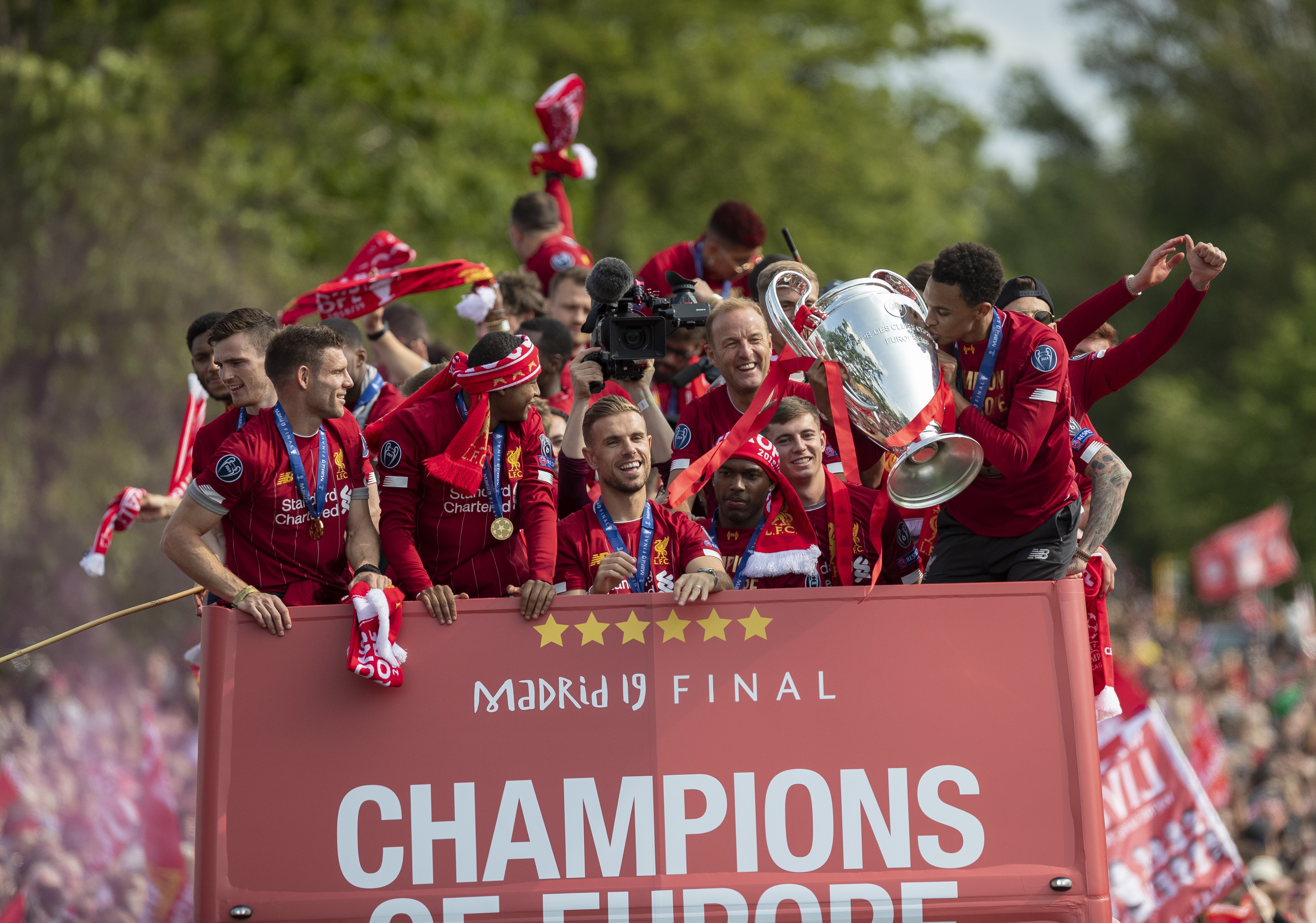 哈登：现阶段胜利是我们唯一的目标，所以我必须做我该做的事（哈登：目前胜利至上，我会做好分内之事）