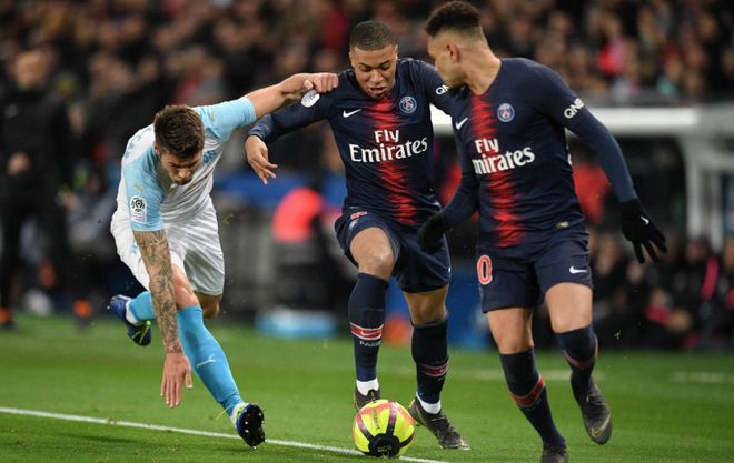 “苏超”决赛进行在即，人民海军泰州舰、南通舰为主队加油（“苏超”决战在即，人民海军泰州舰、南通舰为主队助威）