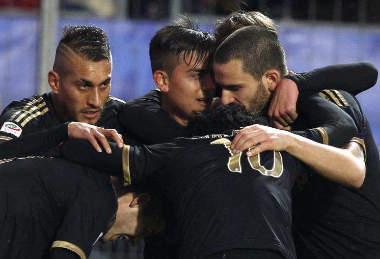 半场战报：热那亚1-1维罗纳，洛伦佐-科隆博建功，拉菲克-贝尔加利破门（半场速递：热那亚1-1维罗纳，洛伦佐-科隆博与拉菲克-贝尔加利各入一球）