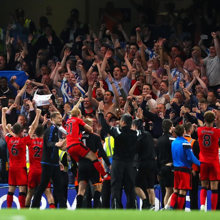 吾米提江：看到冠军奖杯，还是觉得一点也不累、一切都值得（吾米提江：捧起冠军奖杯那一刻，所有疲惫都不算，一切付出都值得）